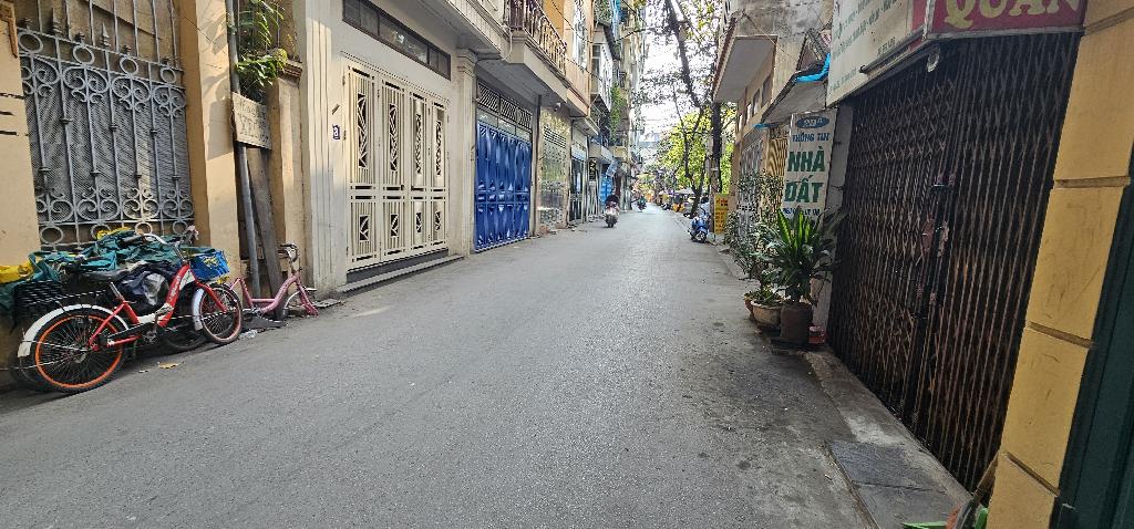 Bán nhà Bùi Xương Trạch - diện tích 112.7m2 5 tầng - Mặt ngõ 2 ô tô tránh - giá 31 tỷ