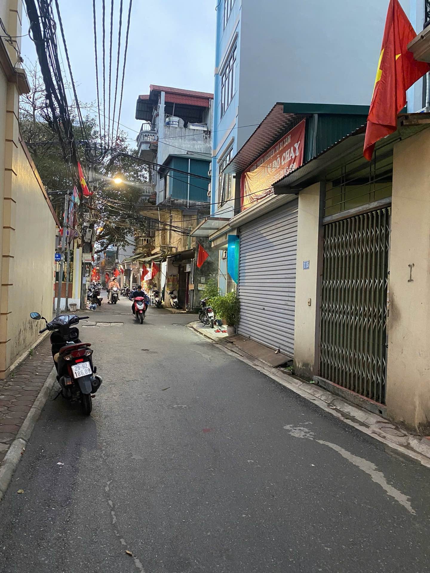 Bán nhà Sở Thượng - diện tích 85m2 1 tầng - Mặt phố, mặt tiền rộng - giá 19,5 tỷ