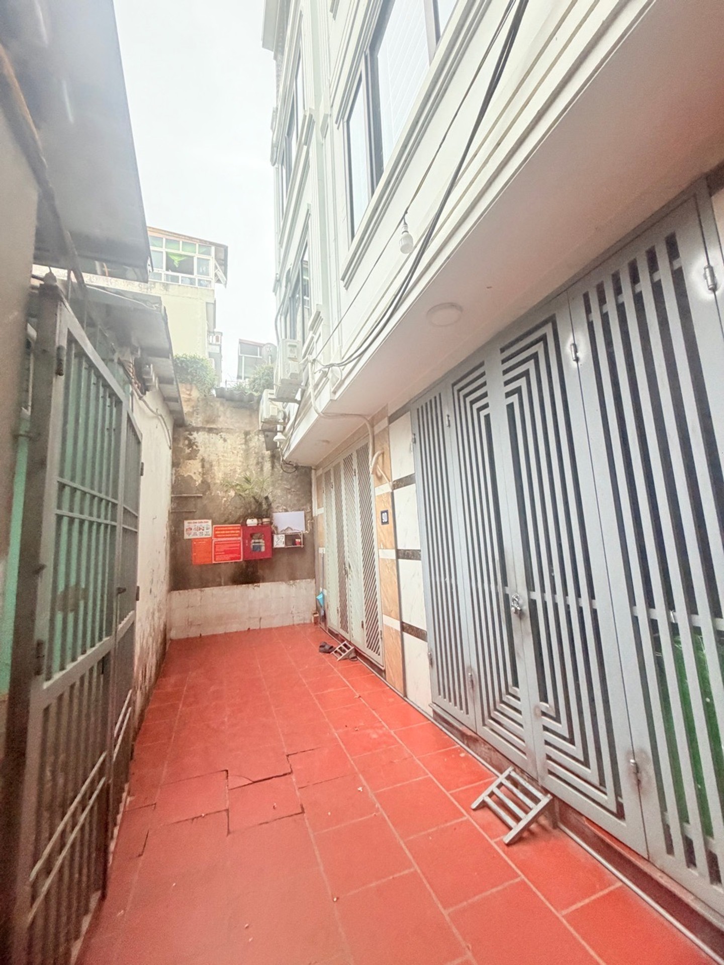 Bán nhà Ngũ Nhạc - diện tích 24m2 4 tầng - Hiếm nhà bán - giá 3,4 tỷ