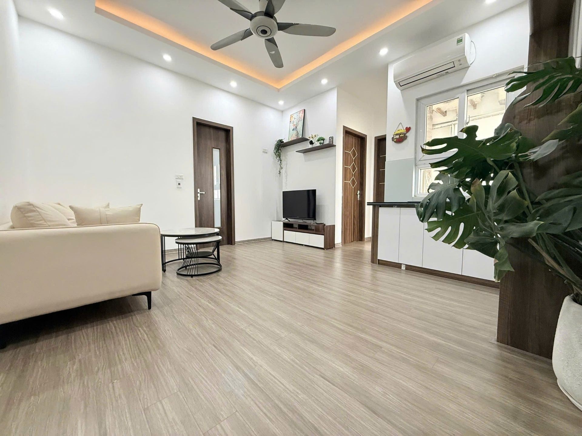 Bán nhà Nghiêm Xuân Yêm - diện tích 53m2 1 tầng - Lô góc 2 thoáng - giá 4,36 tỷ