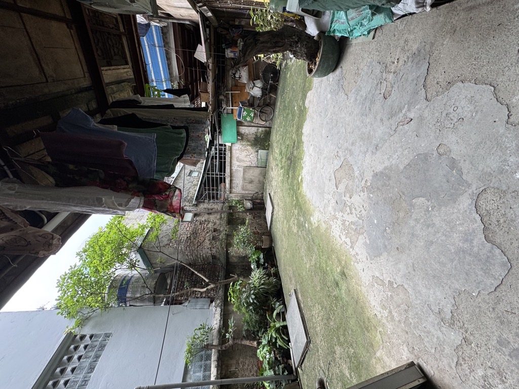 Bán nhà Quỳnh Lôi - diện tích 106m2 1 tầng - Ô tô tránh - giá 8,25 tỷ