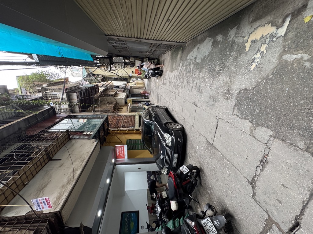 Bán nhà Quỳnh Lôi - diện tích 106m2 1 tầng - Ô tô tránh - giá 8,25 tỷ
