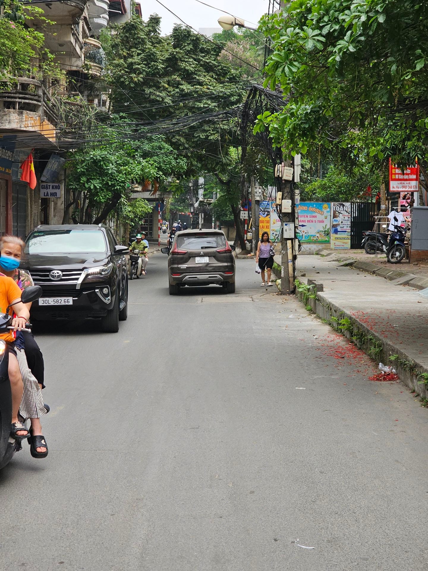 Bán nhà Nguyễn Văn Trỗi - diện tích 80,6m2 4,5 tầng - Phân Lô Cực VIP - giá 32,5 tỷ