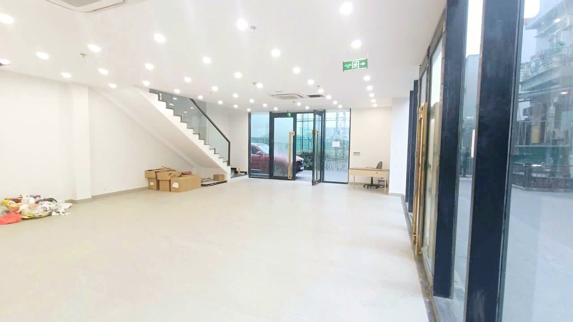 Bán nhà Đại Từ - diện tích 55m2 2 tầng - Căn hộ shophouse khối đế - giá 9 tỷ