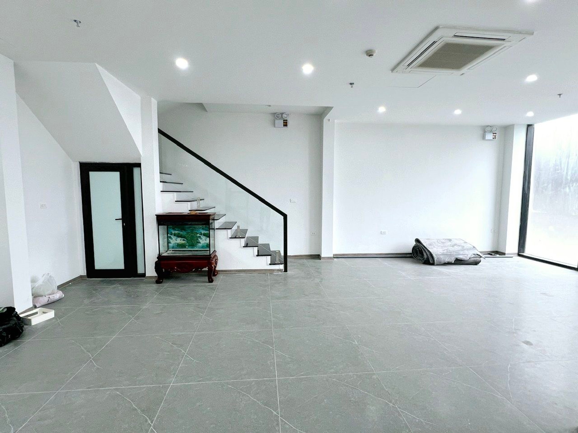 Bán nhà Đại Từ - diện tích 55m2 2 tầng - Căn hộ shophouse khối đế - giá 9 tỷ