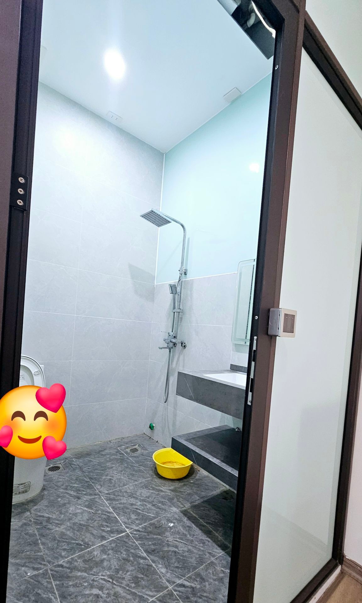 Bán nhà Đại Từ - diện tích 55m2 2 tầng - Căn hộ shophouse khối đế - giá 9 tỷ