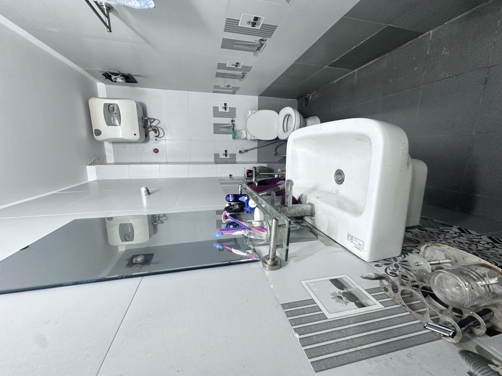 Bán nhà Khương Đình - diện tích 58.8m2 7 tầng - Kinh doanh sầm uất - giá 15 tỷ