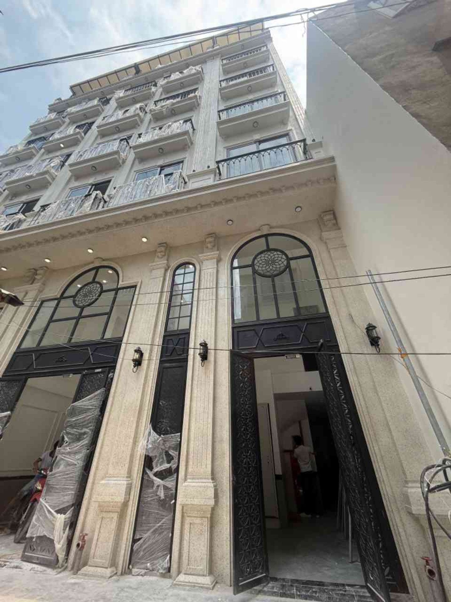 Bán nhà Trương Định - diện tích 35m2 7 tầng - Ngõ ô tô - giá 10,85 tỷ