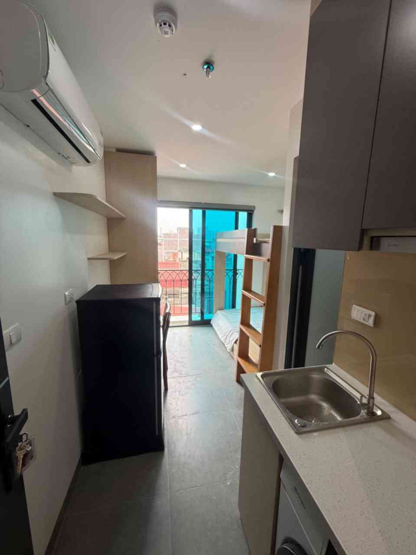Bán nhà Trương Định - diện tích 35m2 7 tầng - Ngõ ô tô - giá 10,85 tỷ