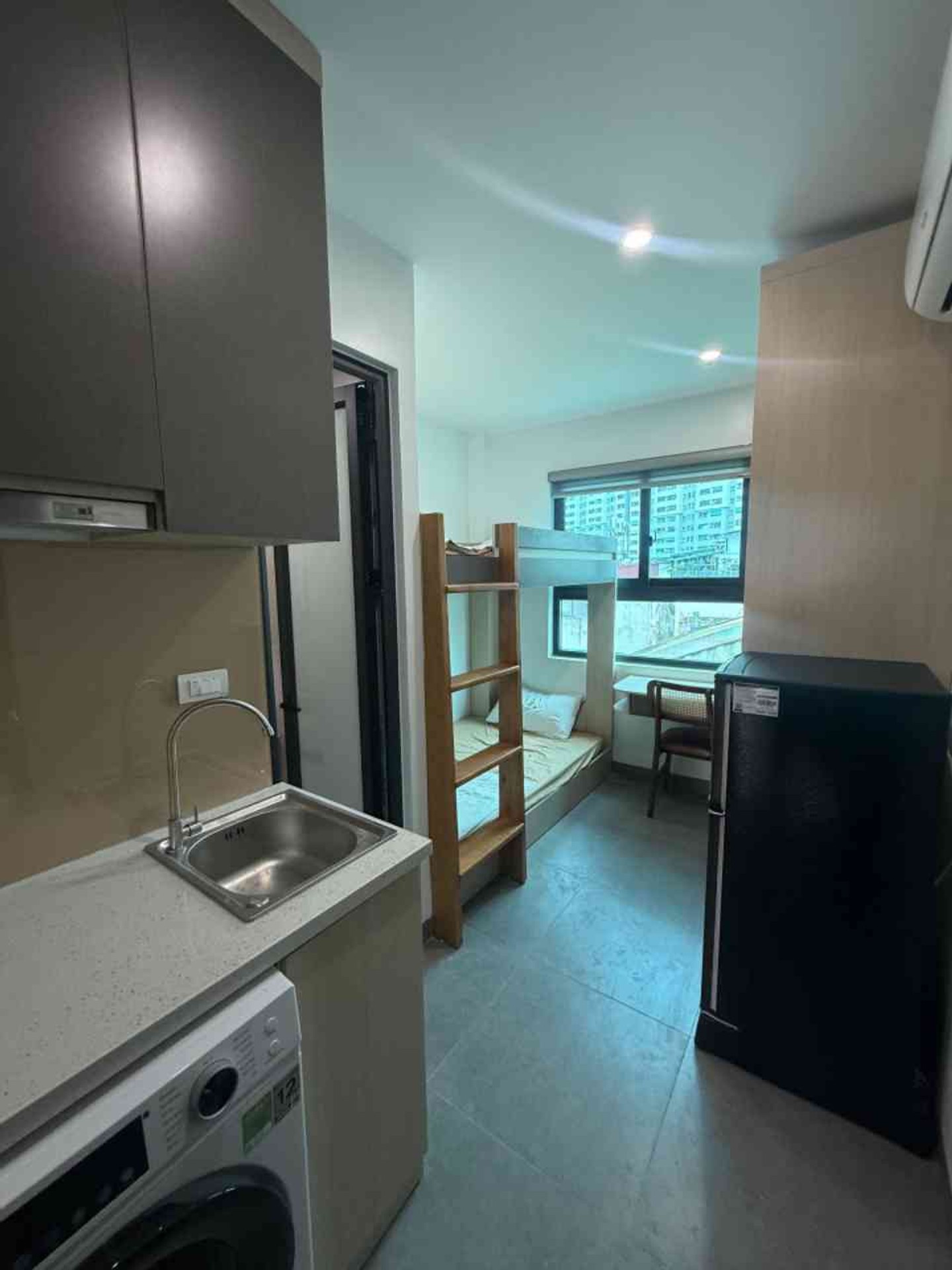 Bán nhà Trương Định - diện tích 35m2 7 tầng - Ngõ ô tô - giá 10,85 tỷ