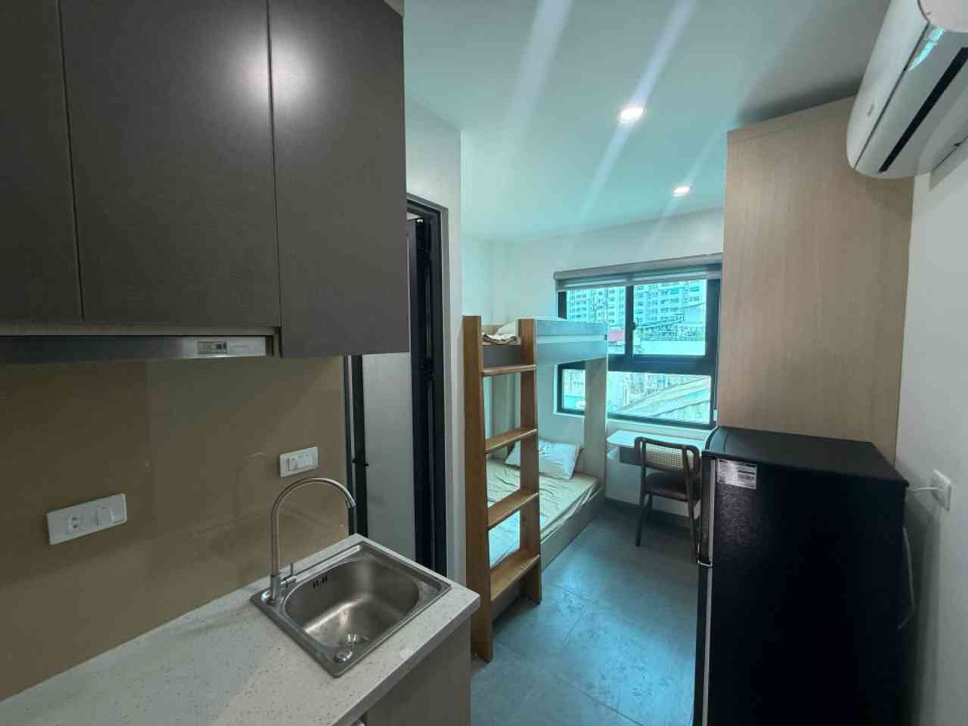 Bán nhà Trương Định - diện tích 35m2 7 tầng - Ngõ ô tô - giá 10,85 tỷ