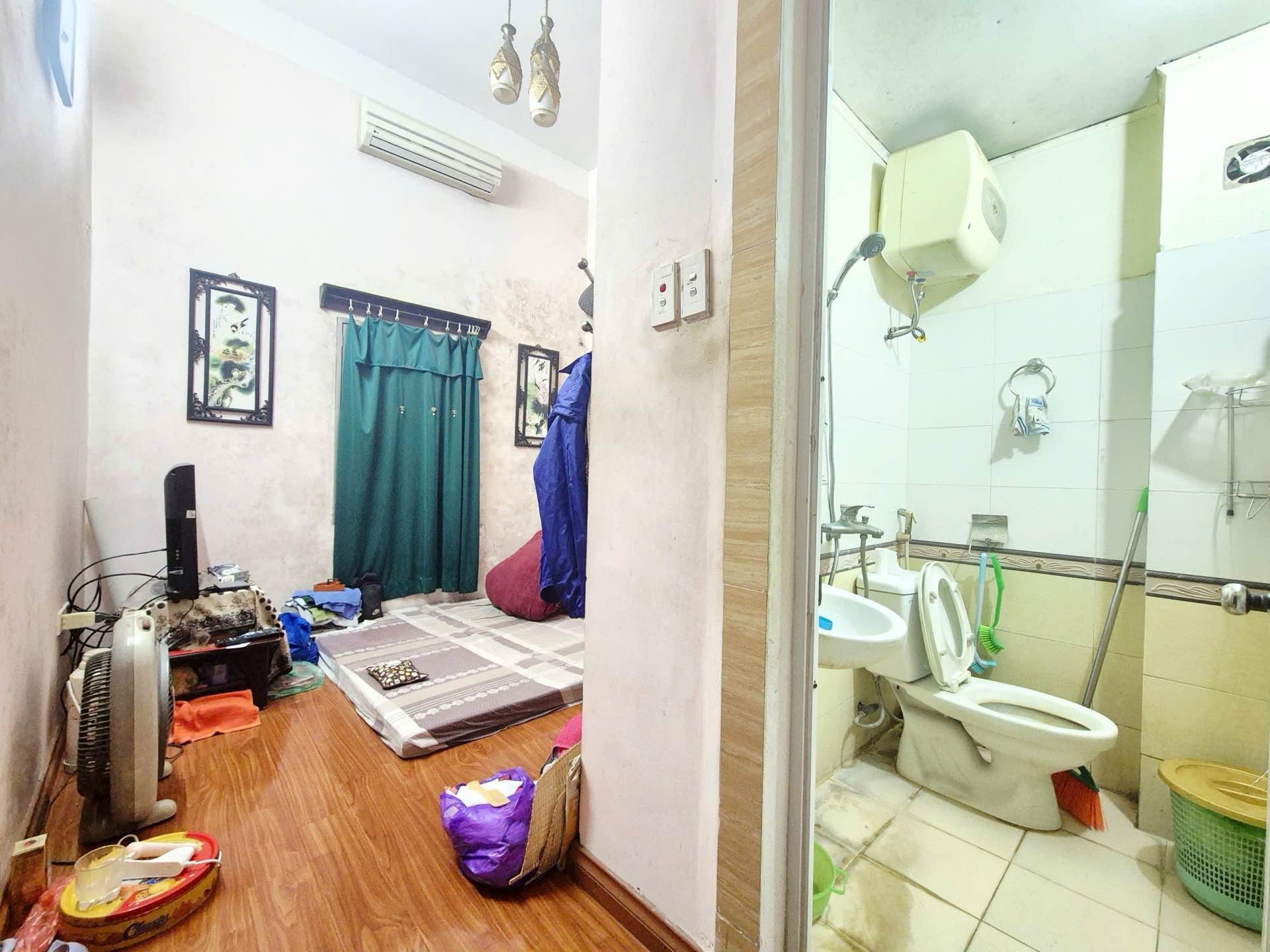Bán nhà Hoàng Mai - diện tích 35m2 3 tầng - Ô tô tránh - giá 11,6 tỷ