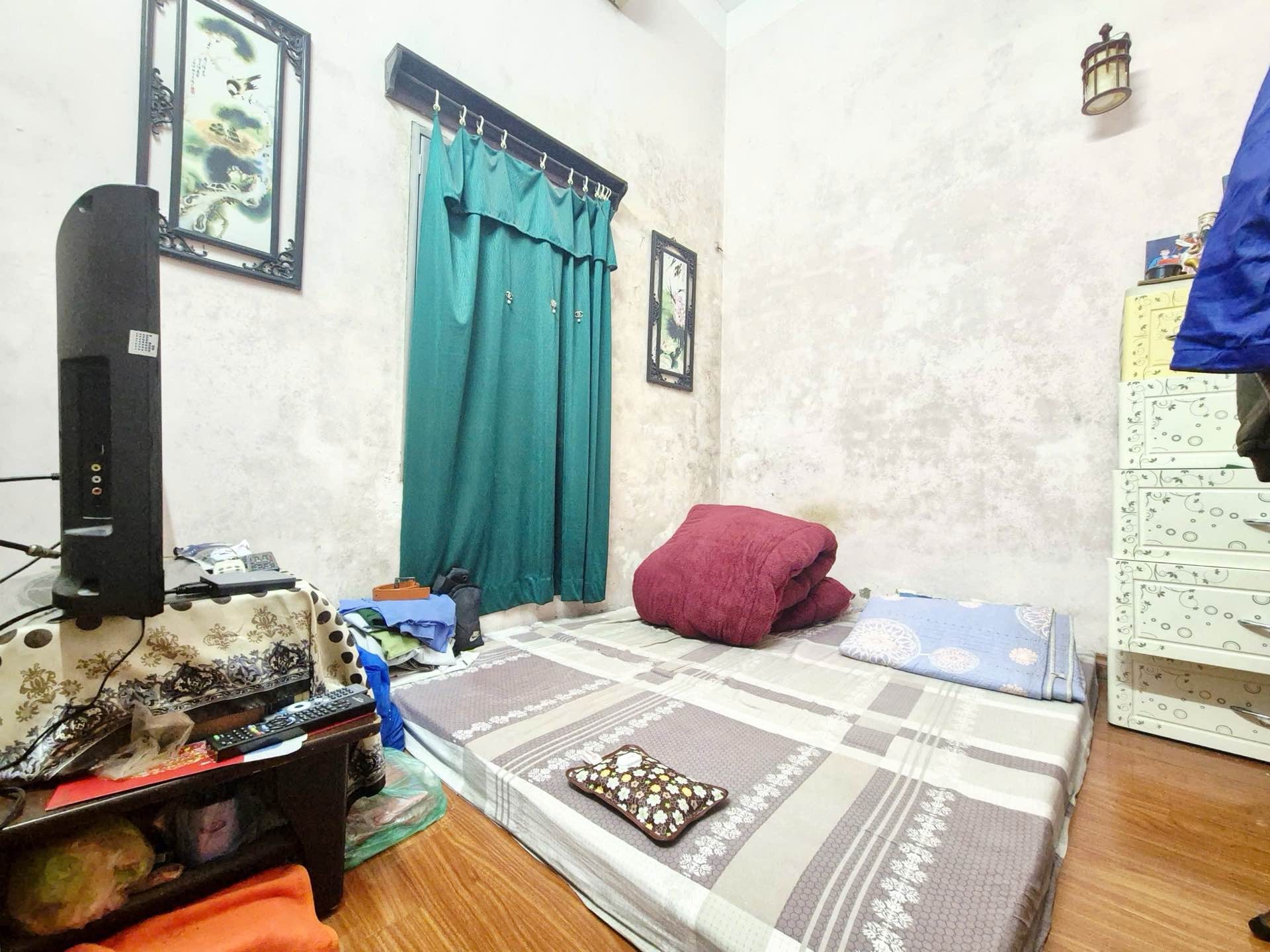 Bán nhà Hoàng Mai - diện tích 35m2 3 tầng - Ô tô tránh - giá 11,6 tỷ
