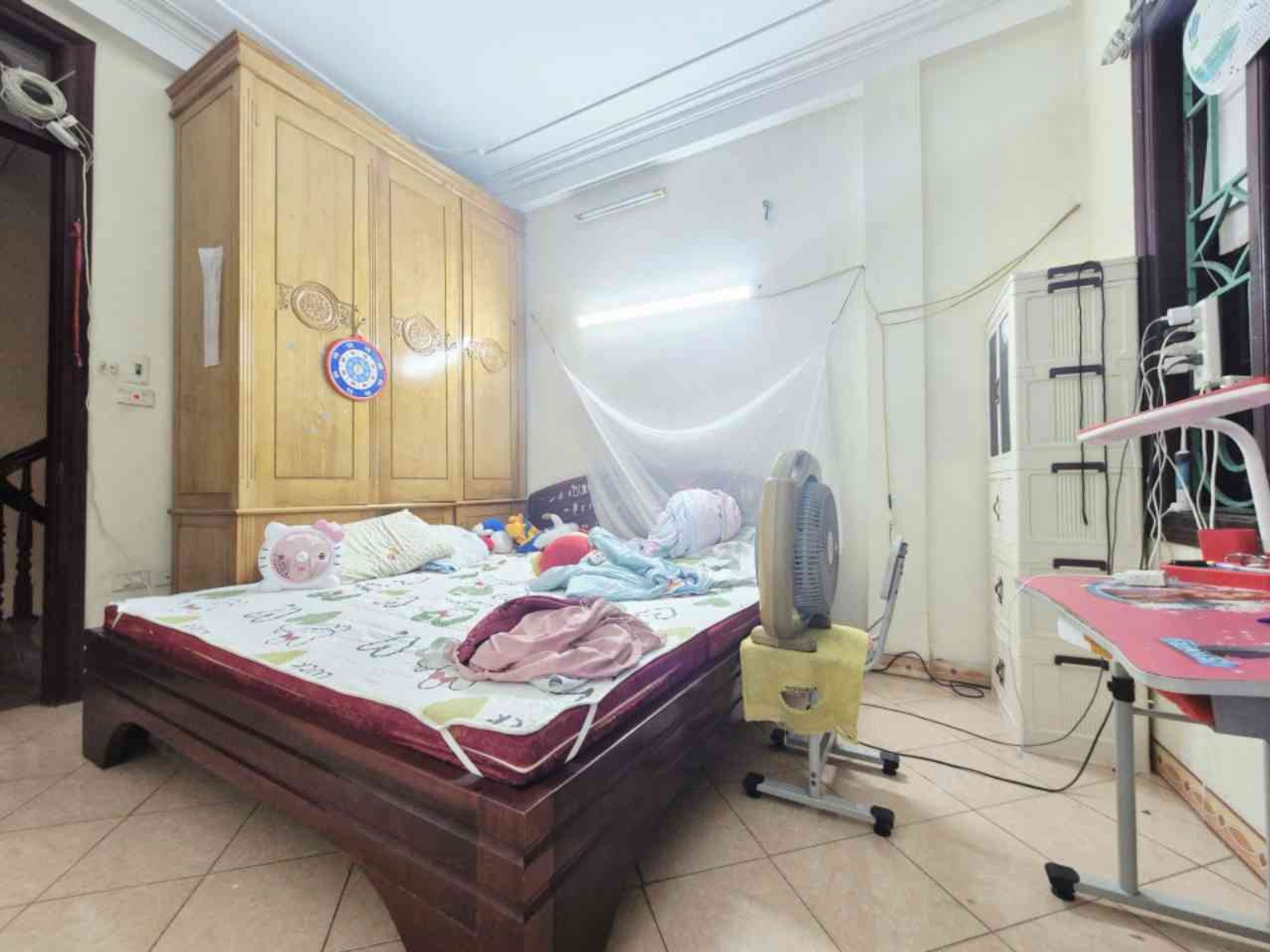 Bán nhà Định Công Thượng - diện tích 43m2 3 tầng - Hiếm - Ngõ Thông - giá 7,6 tỷ