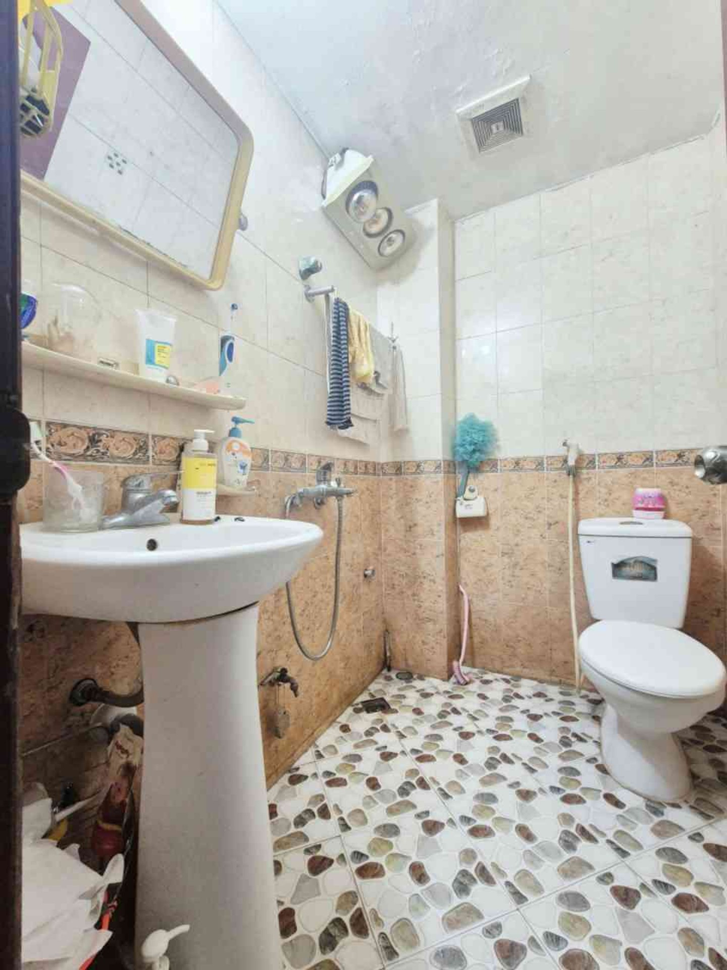 Bán nhà Định Công Thượng - diện tích 43m2 3 tầng - Hiếm - Ngõ Thông - giá 7,6 tỷ