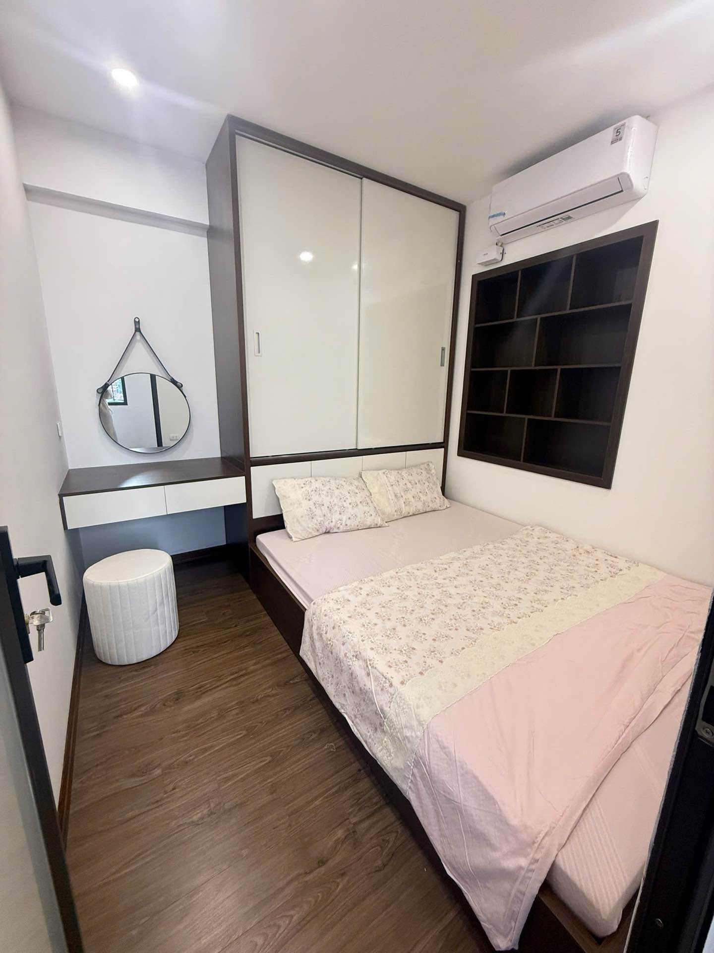 Bán nhà Kim Ngưu - diện tích 31m2 4 tầng - Mặt phố, lô góc - giá 3,9 tỷ