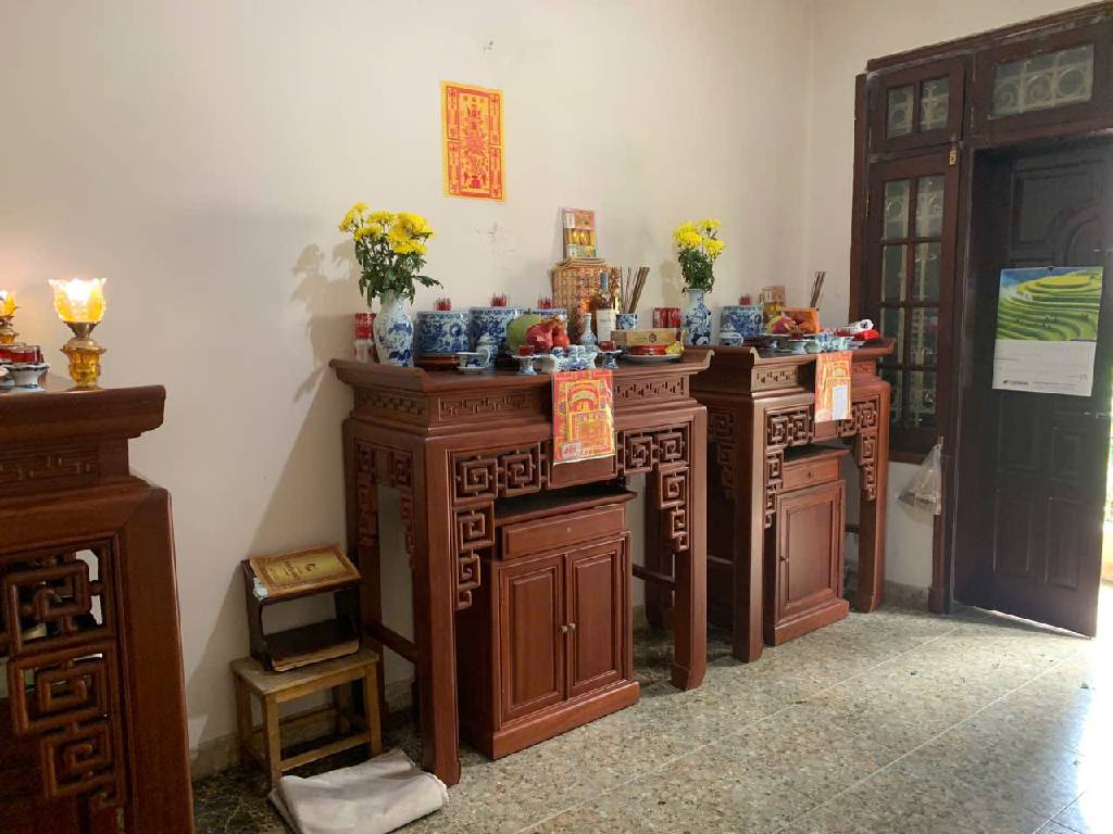 Bán nhà Huỳnh Thúc Kháng - diện tích 100m2 4 tầng - Thang máy, gara - giá 80 tỷ