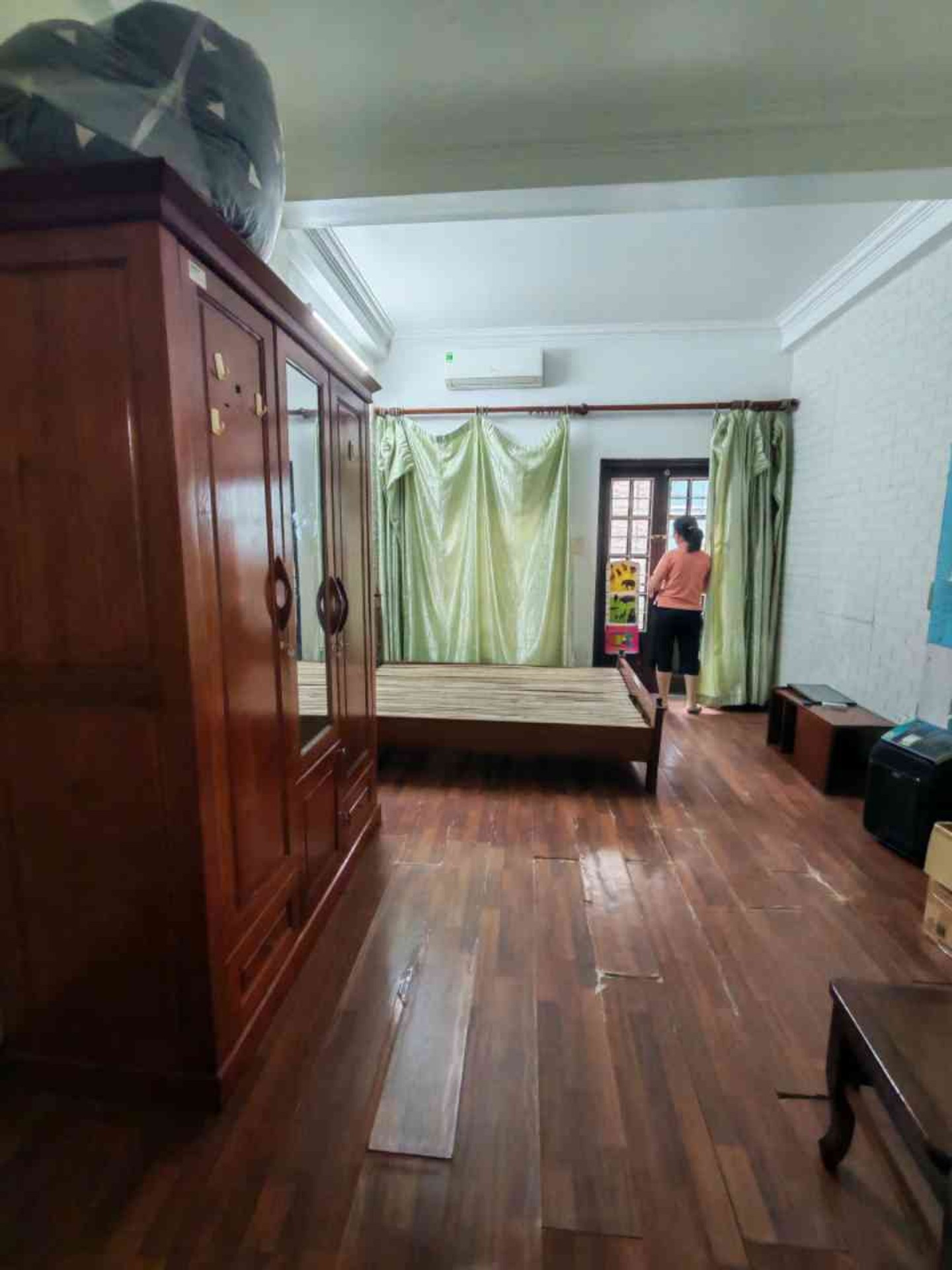 Bán nhà Vĩnh Hưng - diện tích 42m2 4 tầng - Phân lô ô tô - giá 12,8 tỷ