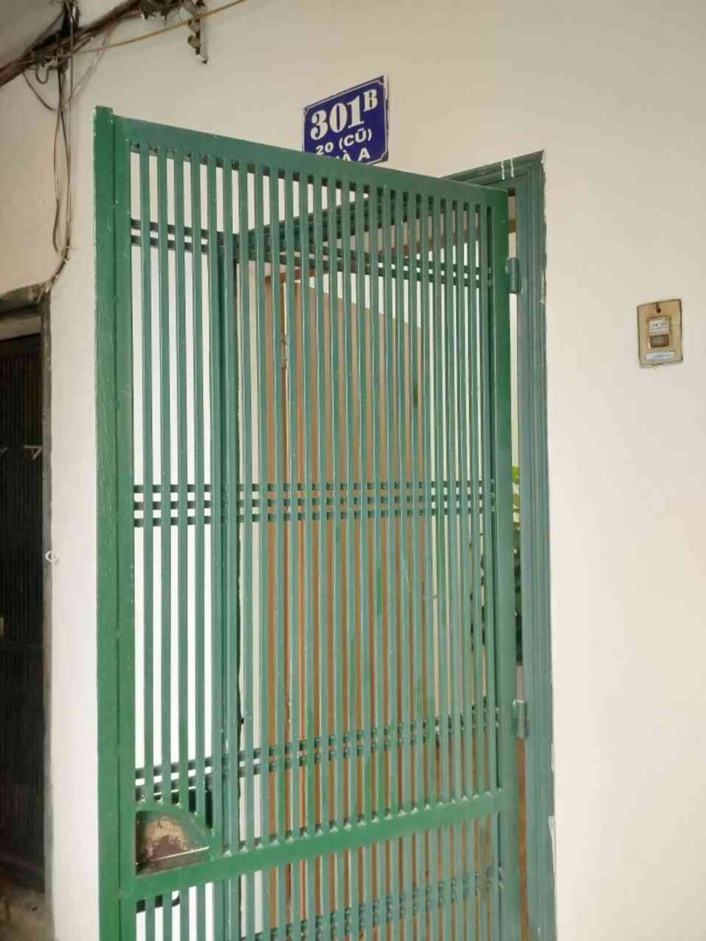 Bán nhà 28 - diện tích 80m2 2 tầng - Căn hộ Tập Thể - giá 4,6 tỷ