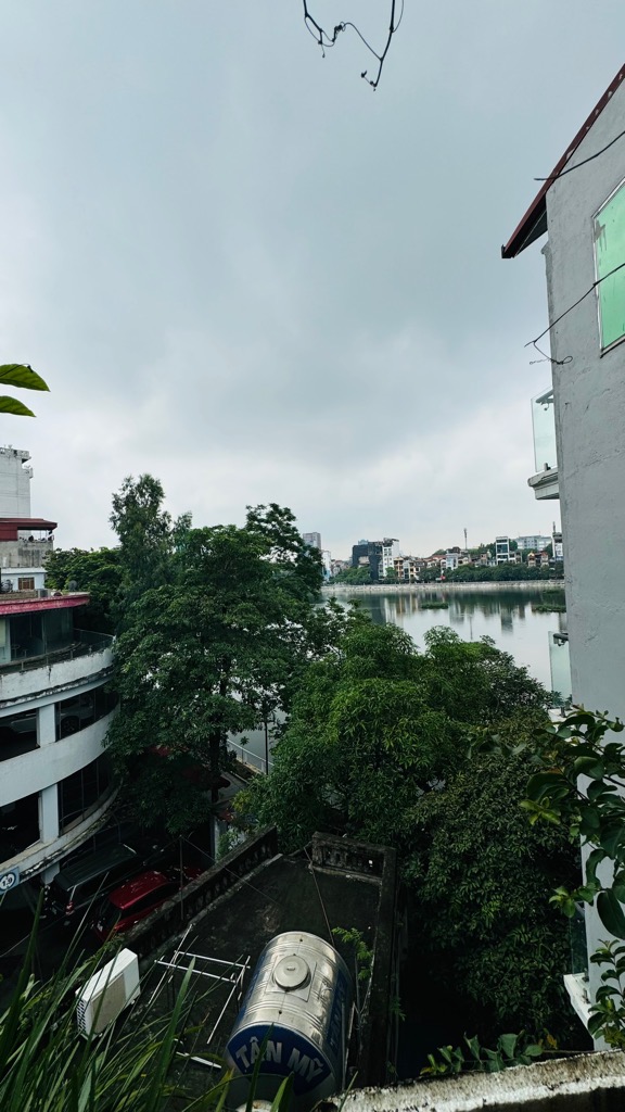 Bán nhà Xã Đàn - diện tích 88.5m2 4 tầng - Nhà mặt hồ Đắc Di, kinh doanh văn phòng - giá 26 tỷ