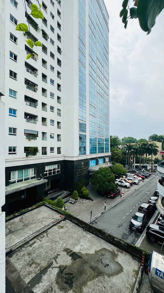 Bán nhà Xã Đàn - diện tích 88.5m2 4 tầng - Nhà mặt hồ Đắc Di, kinh doanh văn phòng - giá 26 tỷ