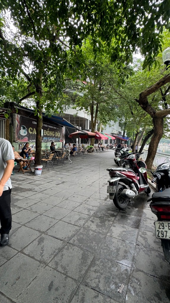 Bán nhà Xã Đàn - diện tích 88.5m2 4 tầng - Nhà mặt hồ Đắc Di, kinh doanh văn phòng - giá 26 tỷ