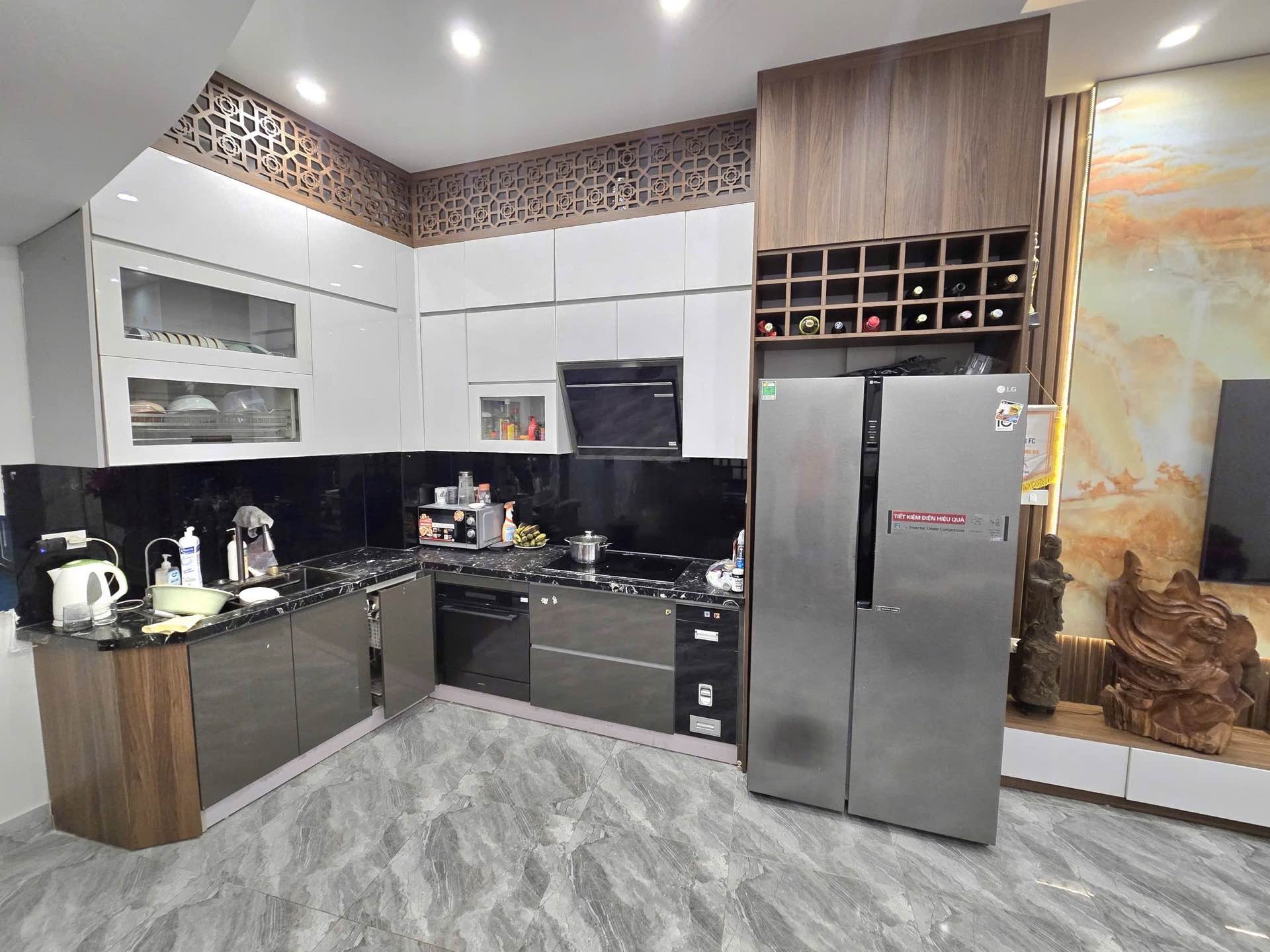 Bán nhà Hồng Mai - diện tích 32m2 5 tầng - ô tô vào ra thoải mái - giá 9,9 tỷ