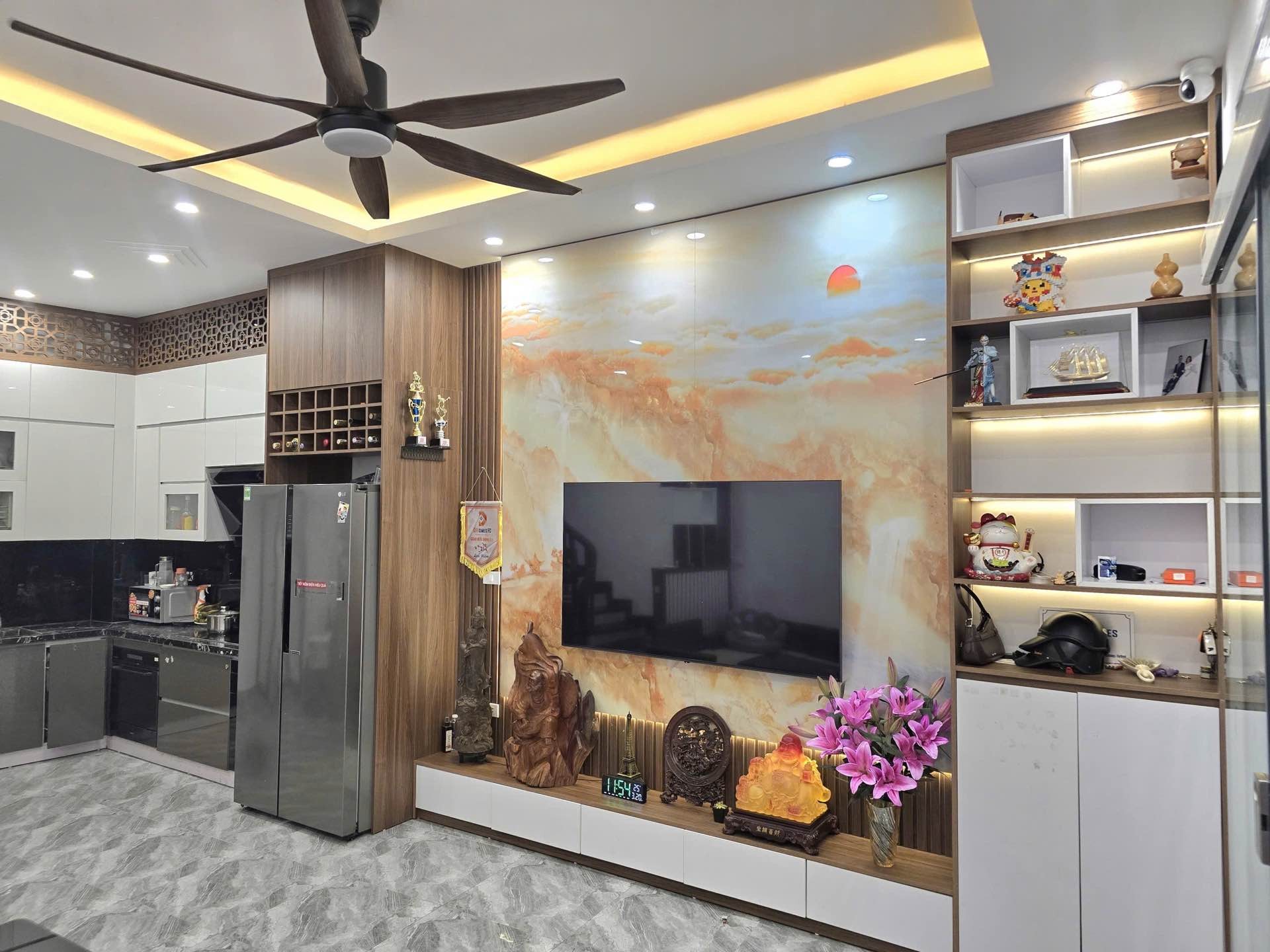 Bán nhà Hồng Mai - diện tích 32m2 5 tầng - ô tô vào ra thoải mái - giá 9,9 tỷ