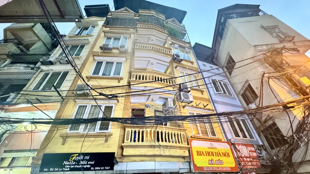 Bán nhà Đê La Thành nhỏ - diện tích 80m2 5 tầng - Mặt phố kinh doanh - giá 29 tỷ