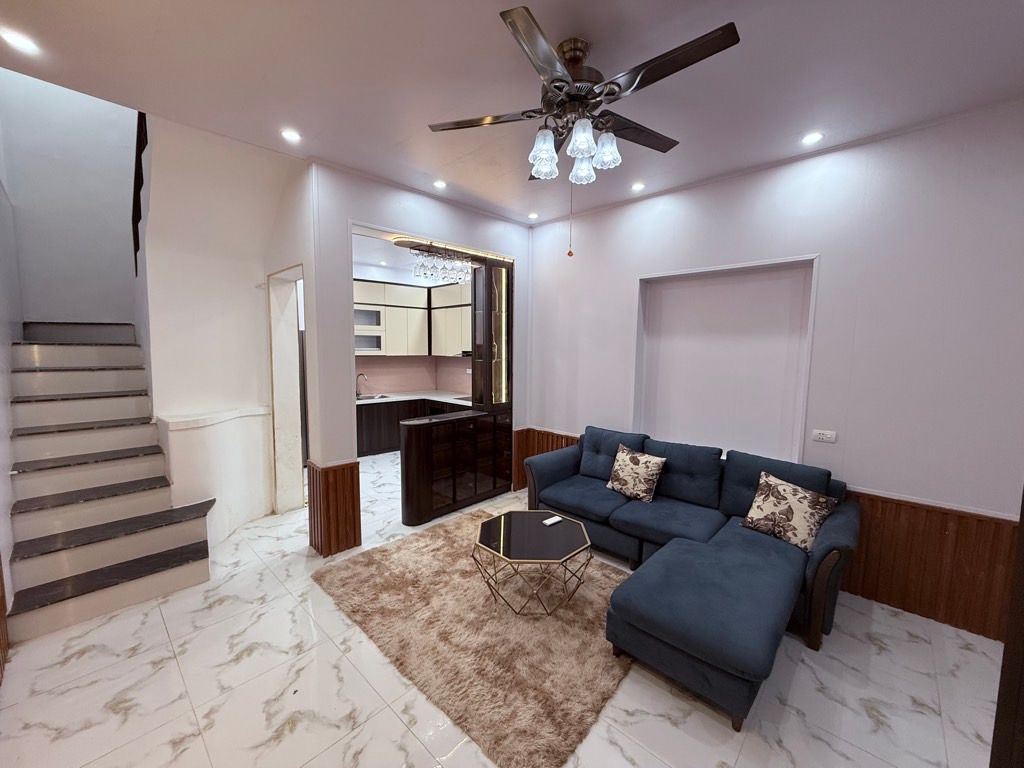 Bán nhà Kim Ngưu - diện tích 45m2 4 tầng - ngõ nông - giá 8,7 tỷ