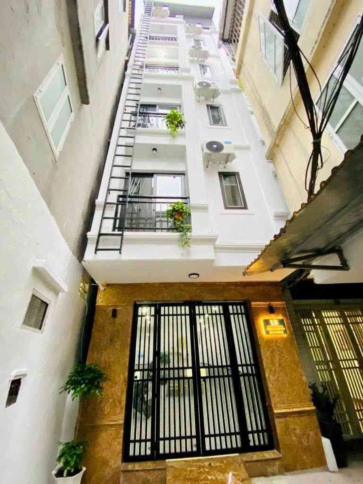 Bán nhà Đê Tô Hoàng - diện tích 60m2 7 tầng - Thang máy - giá 17 tỷ
