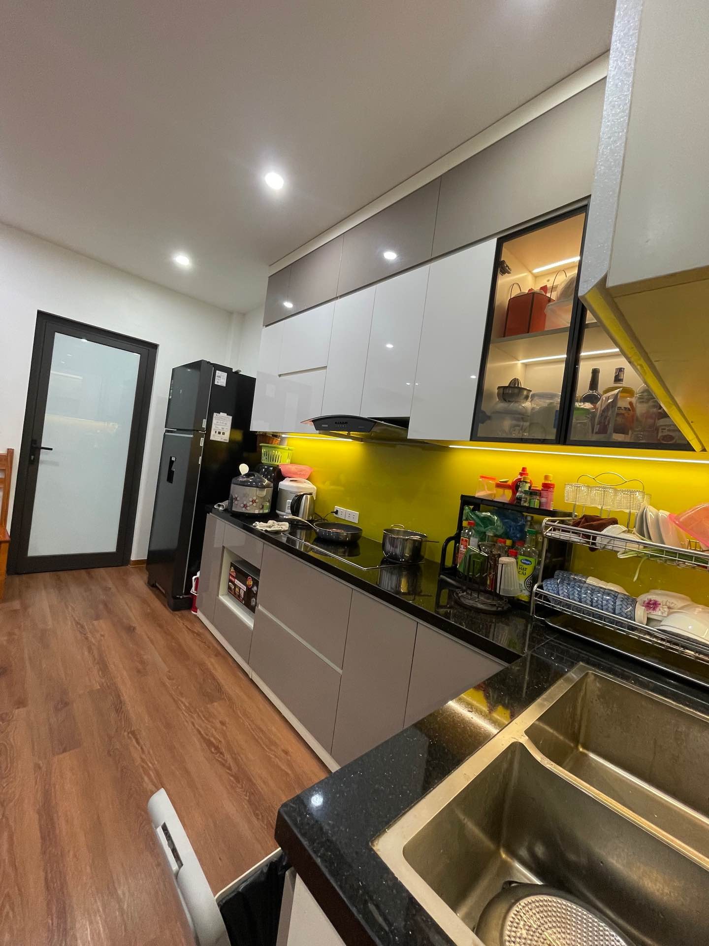 Bán nhà Yên Hòa - diện tích 65m2 7 tầng - Mặt phố vip trung tâm Cầu Giấy - giá 32 tỷ