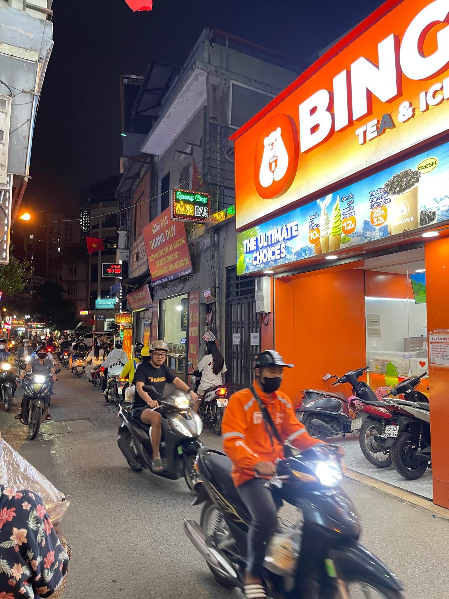 Bán nhà Yên Hòa - diện tích 65m2 7 tầng - Mặt phố vip trung tâm Cầu Giấy - giá 32 tỷ