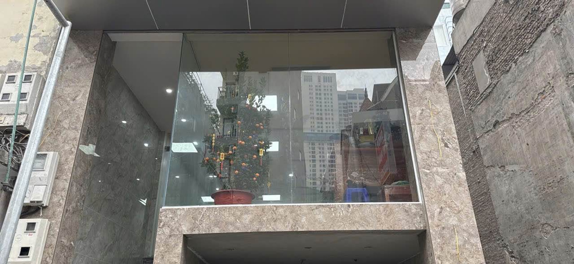 Bán nhà Yên Hòa - diện tích 65m2 7 tầng - Mặt phố vip trung tâm Cầu Giấy - giá 32 tỷ