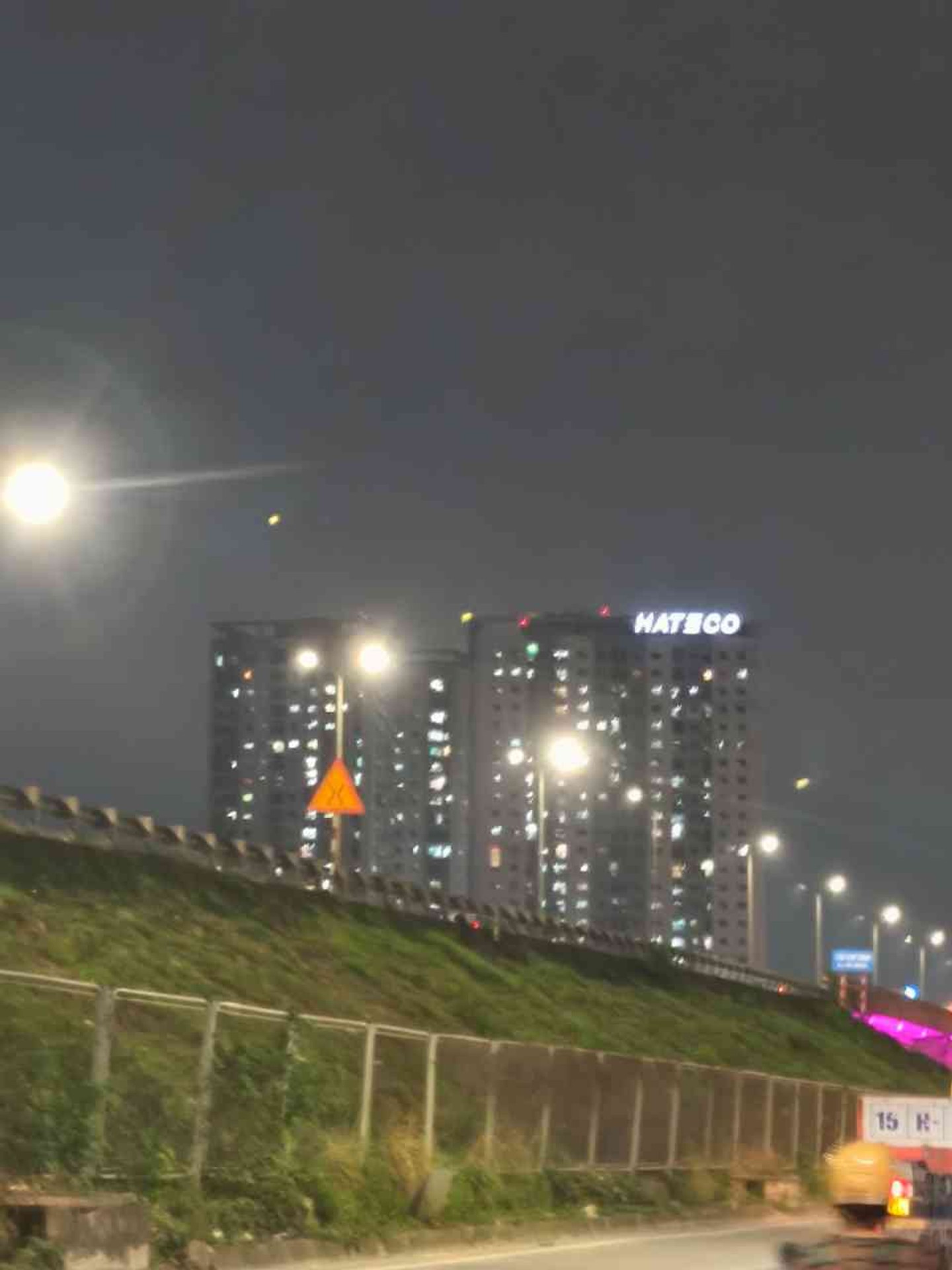 Bán nhà Hateco Hoàng Mai - diện tích 107m2 1 tầng - Căn hộ toà B tầng 5 - giá 7,2 tỷ