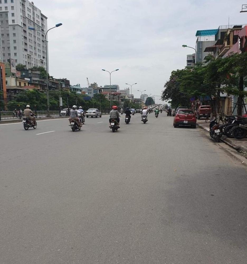 Bán nhà Giải Phóng - diện tích 104m2 3 tầng - MẶT PHỐ KINH DOANH - giá 27 tỷ