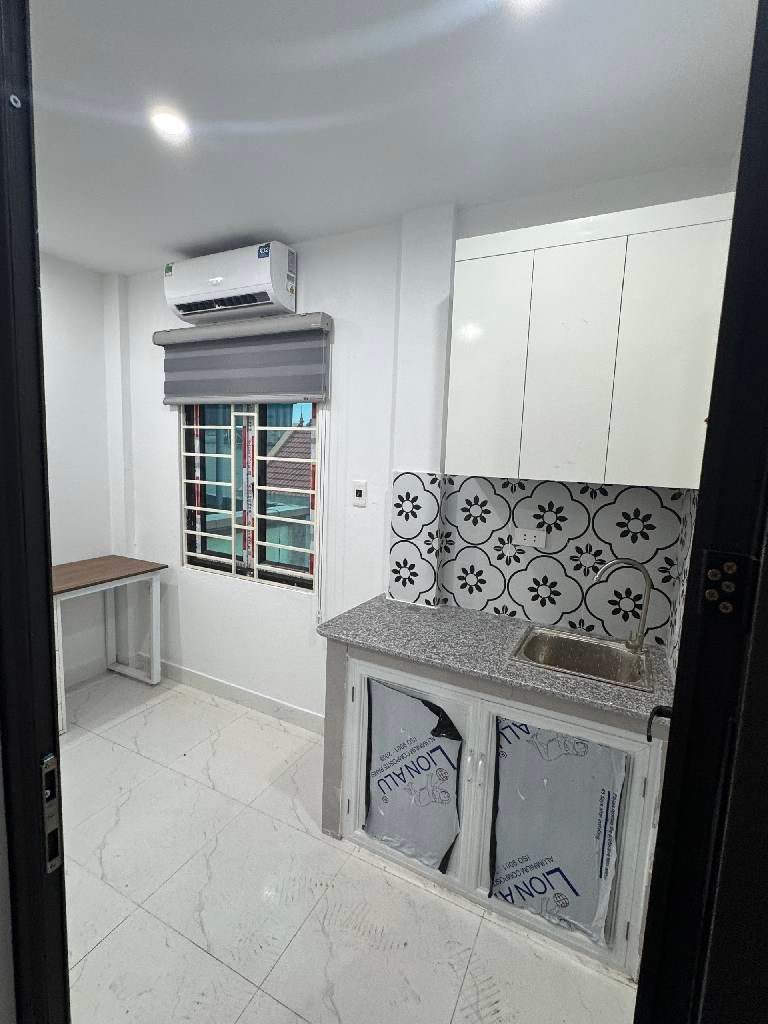 Bán nhà Vĩnh Hưng - diện tích 38m2 5 tầng - ngõ ba gác - giá 8,6 tỷ
