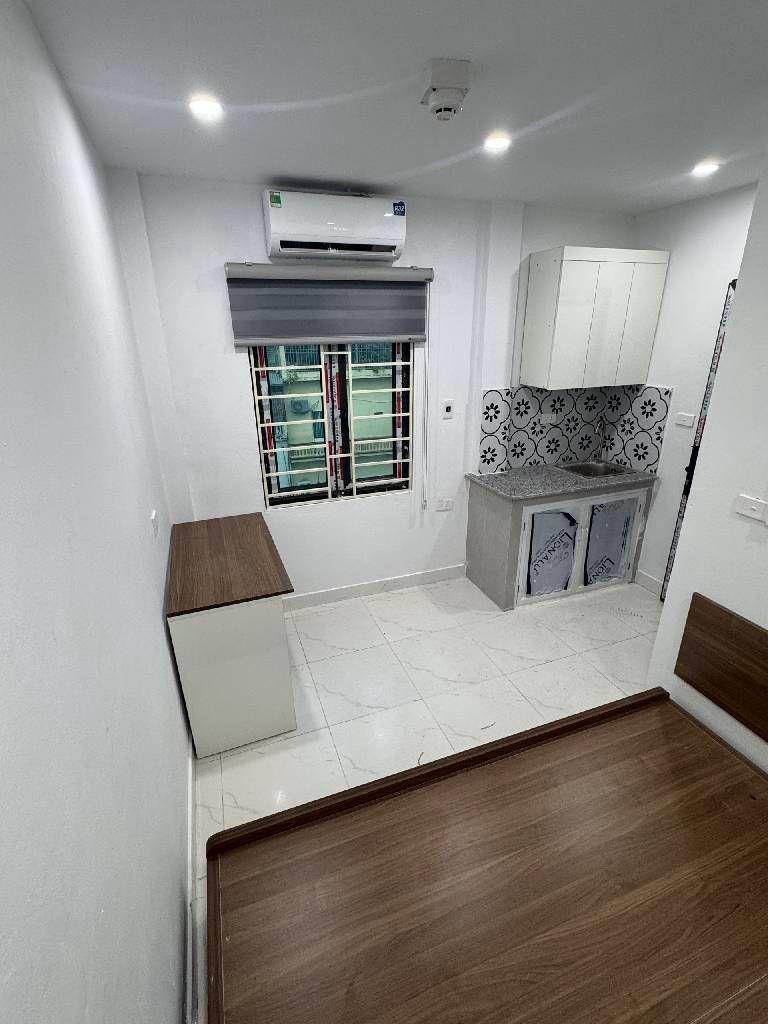 Bán nhà Vĩnh Hưng - diện tích 38m2 5 tầng - ngõ ba gác - giá 8,6 tỷ