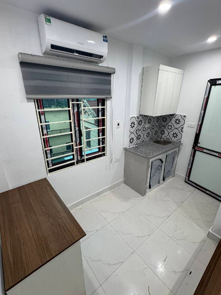 Bán nhà Vĩnh Hưng - diện tích 38m2 5 tầng - ngõ ba gác - giá 8,6 tỷ