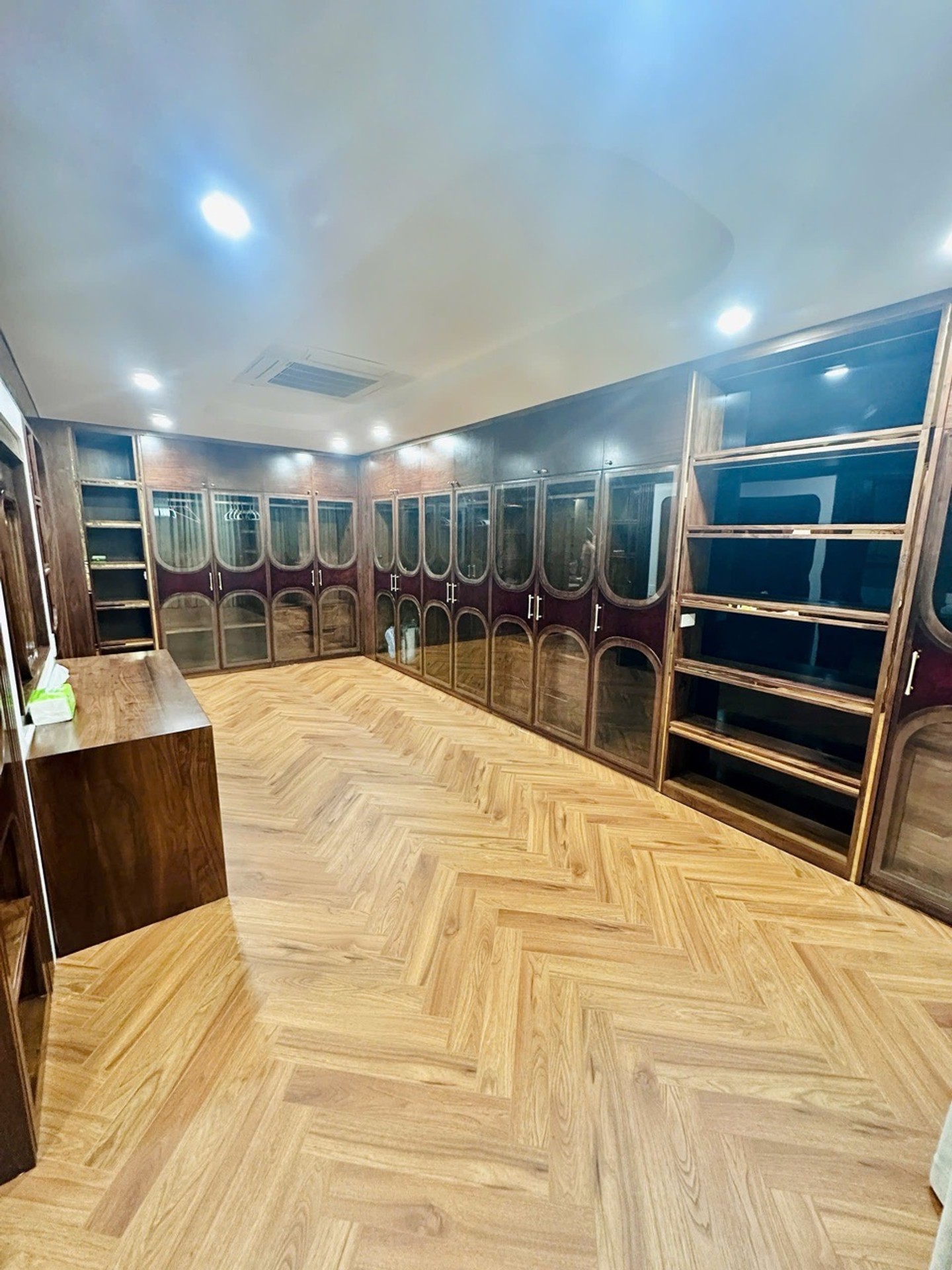 Bán nhà Kim Giang - diện tích 116m2 7 tầng - Ô tô tải đỗ cửa - giá 39 tỷ