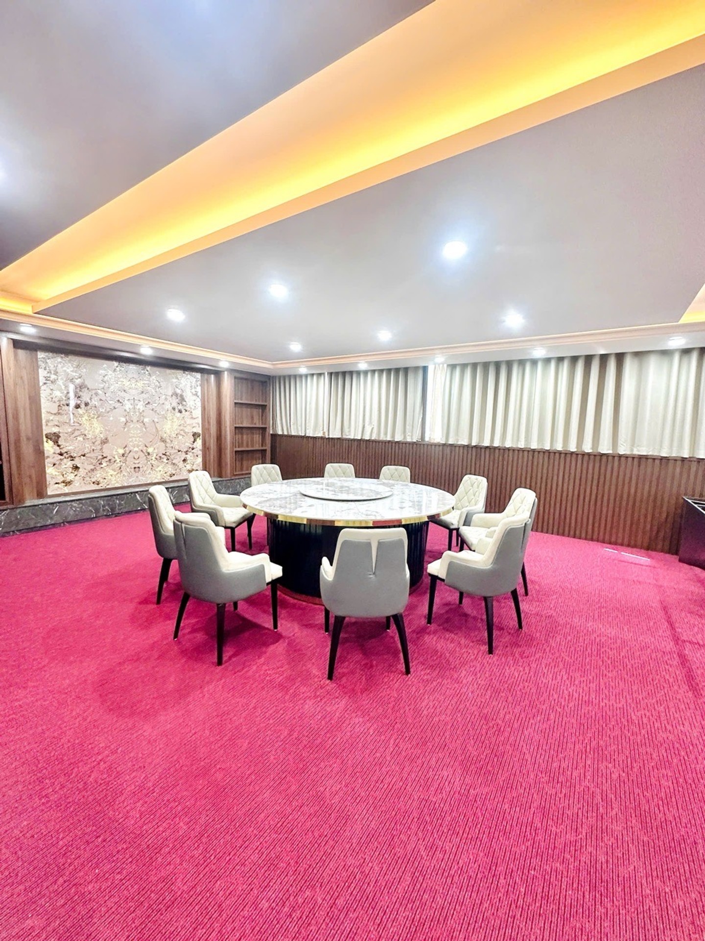 Bán nhà Kim Giang - diện tích 116m2 7 tầng - Ô tô tải đỗ cửa - giá 39 tỷ