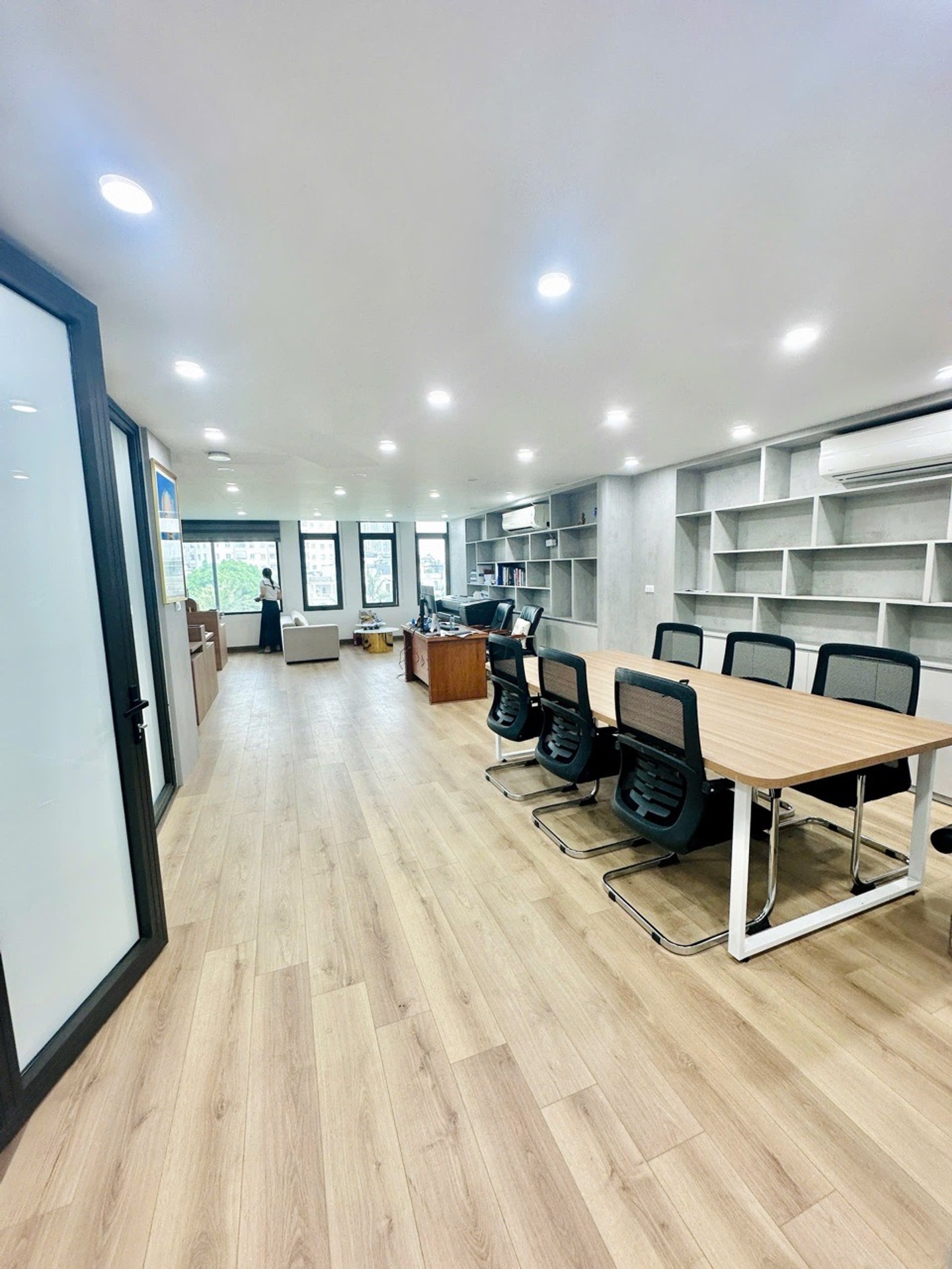 Bán nhà Kim Giang - diện tích 116m2 7 tầng - Ô tô tải đỗ cửa - giá 39 tỷ