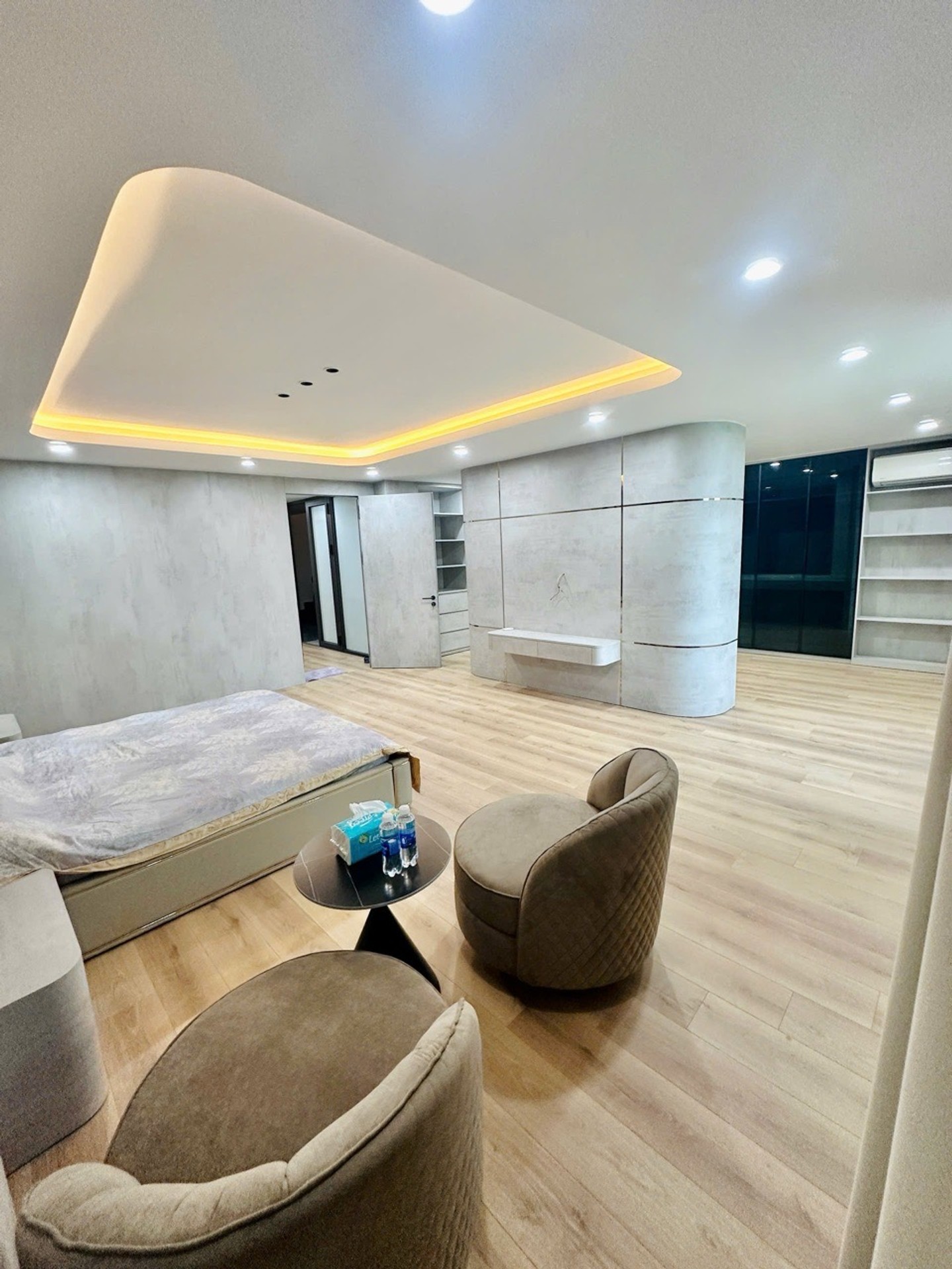 Bán nhà Kim Giang - diện tích 116m2 7 tầng - Ô tô tải đỗ cửa - giá 39 tỷ