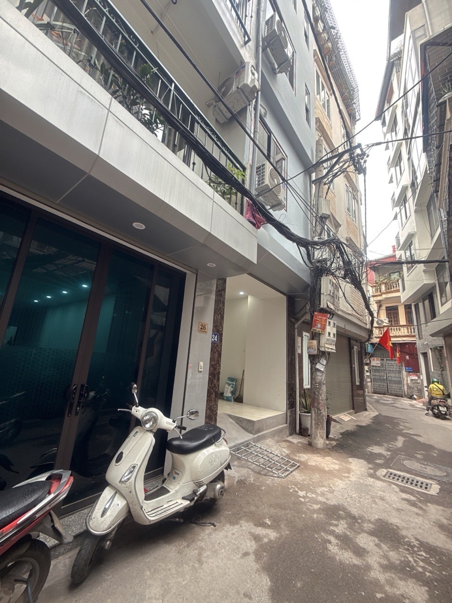 Bán nhà Trương Định - diện tích 49m2 5 tầng - Ô tô - giá 12,4 tỷ