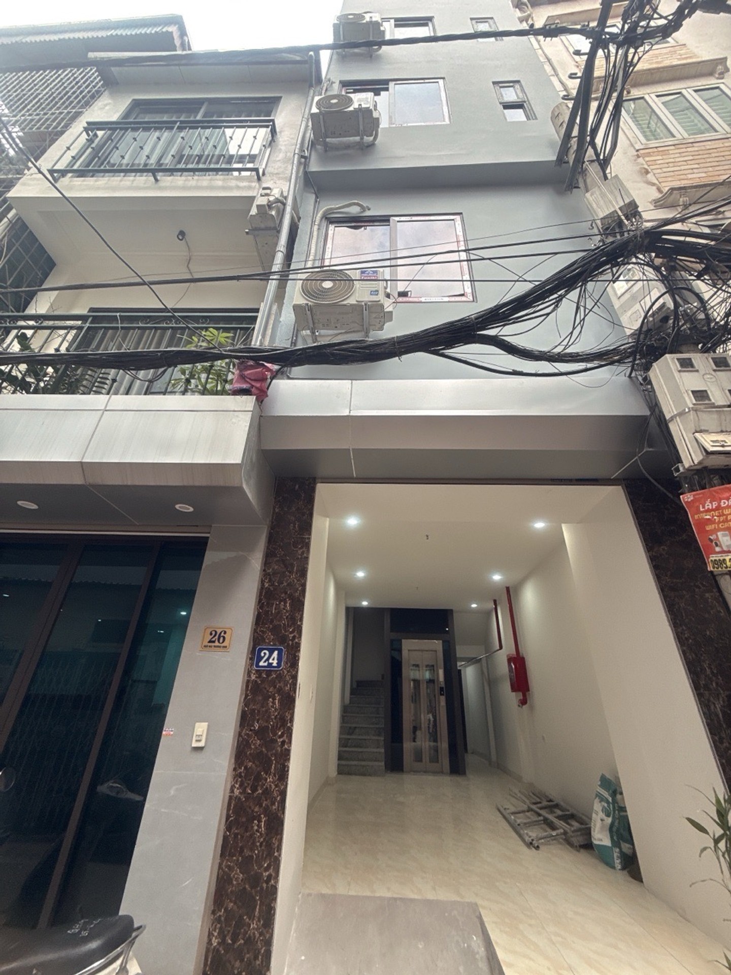 Bán nhà Trương Định - diện tích 49m2 5 tầng - Ô tô - giá 12,4 tỷ