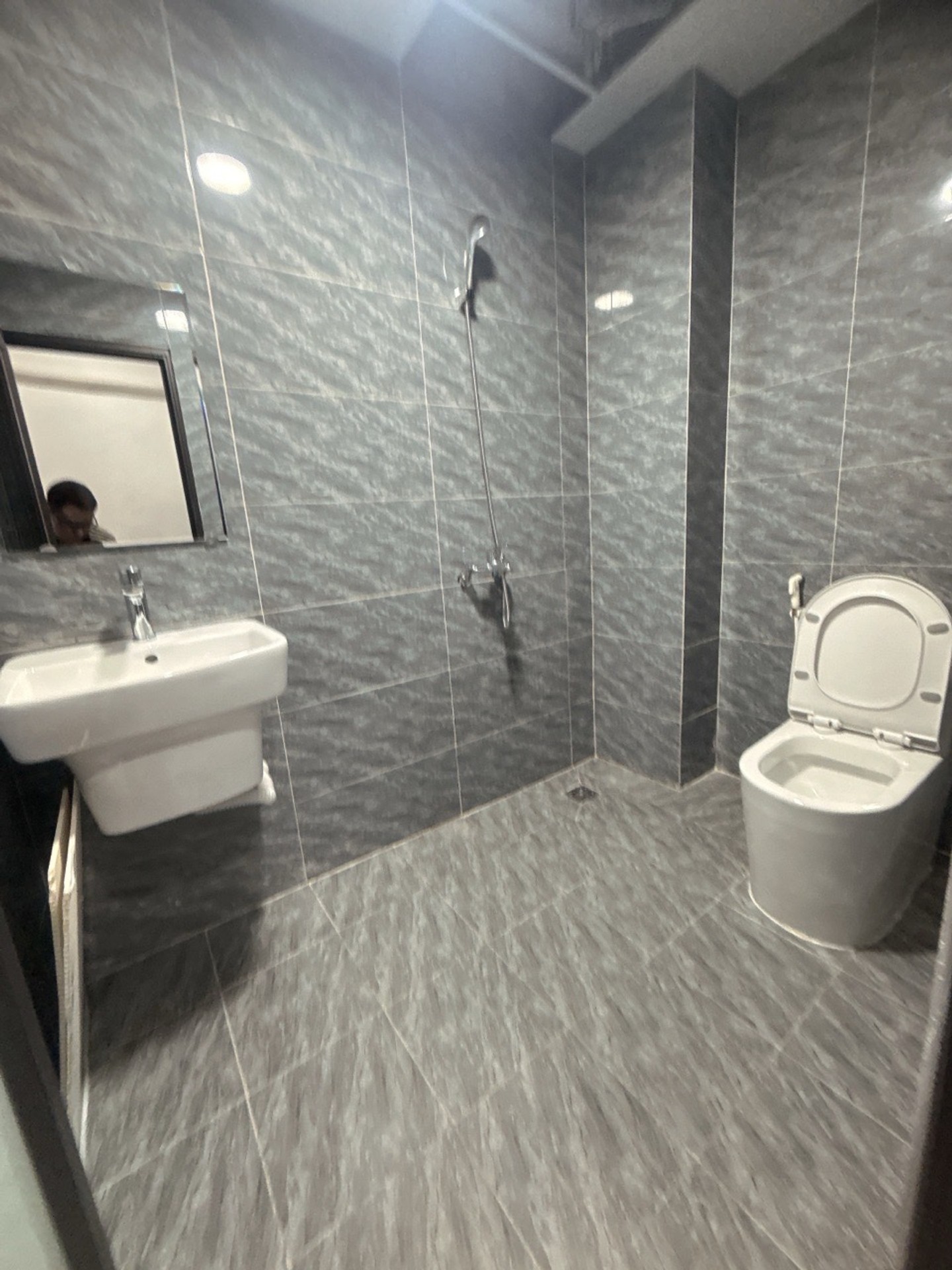 Bán nhà Trương Định - diện tích 49m2 5 tầng - Ô tô - giá 12,4 tỷ