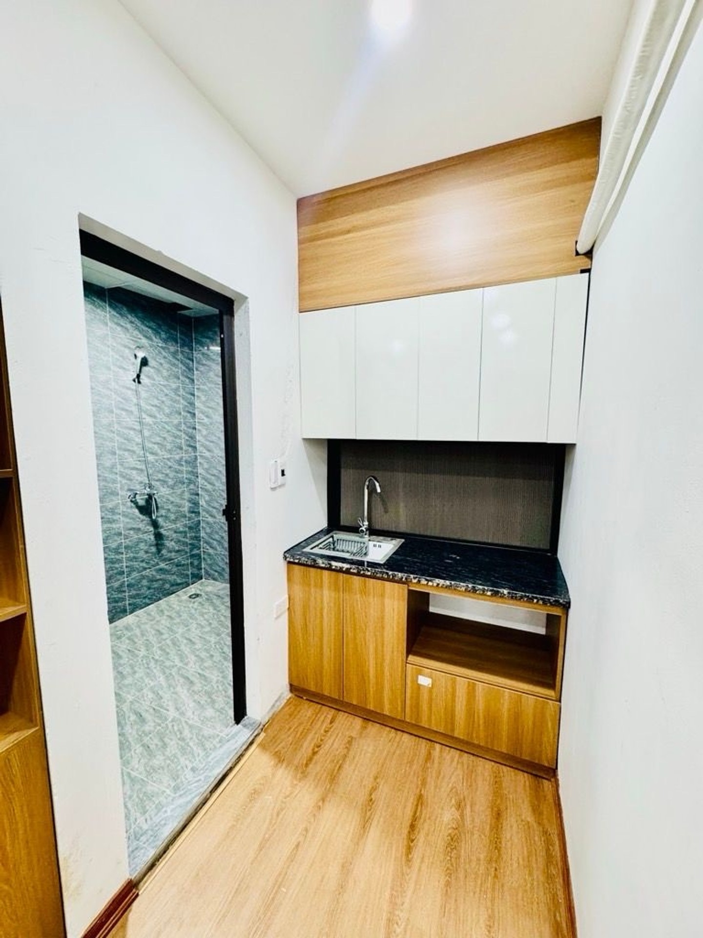 Bán nhà Trương Định - diện tích 49m2 5 tầng - Ô tô - giá 12,4 tỷ