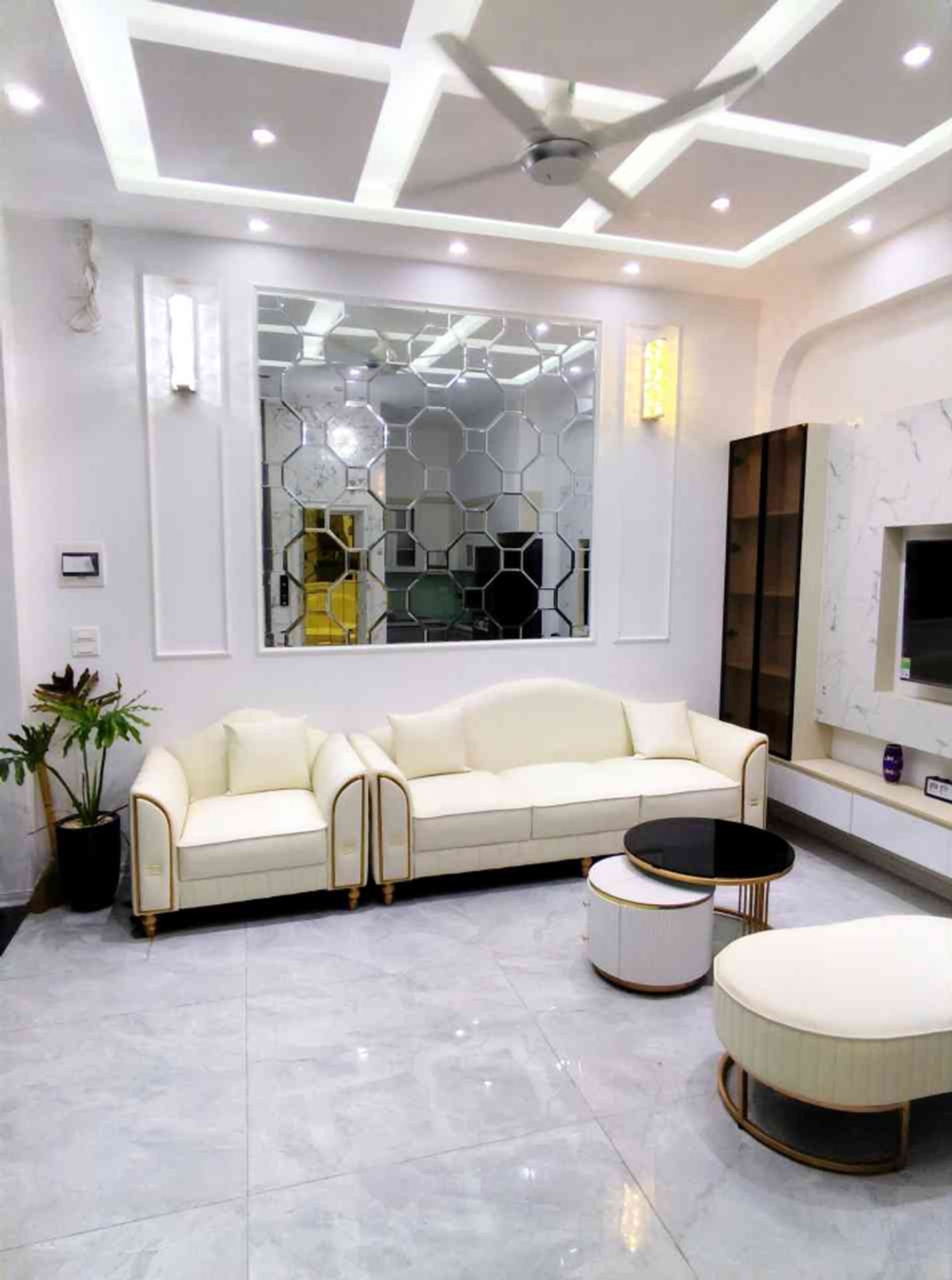 Bán nhà Nguyễn Đức Cảnh - diện tích 30m2 5 tầng - Nhà đẹp hiếm có - giá 7,55 tỷ