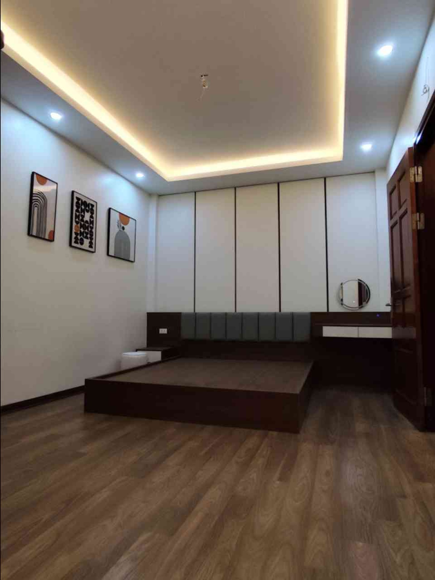 Bán nhà Nguyễn Đức Cảnh - diện tích 30m2 5 tầng - Nhà đẹp hiếm có - giá 7,55 tỷ