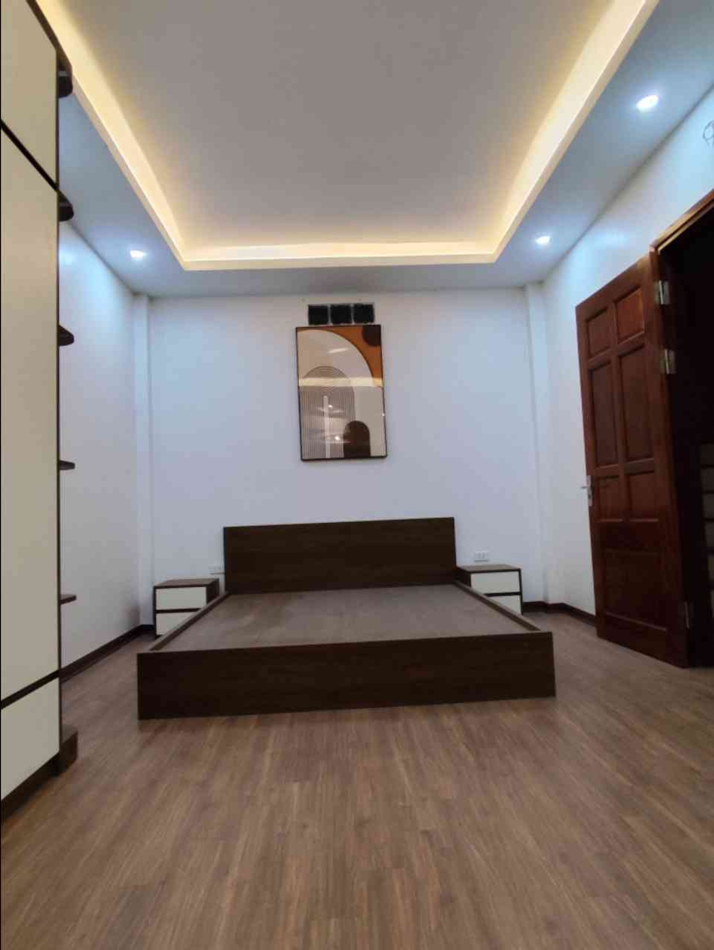 Bán nhà Nguyễn Đức Cảnh - diện tích 30m2 5 tầng - Nhà đẹp hiếm có - giá 7,55 tỷ